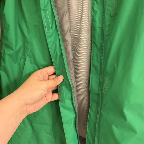 Columbia Raincoat - Picture 3 of 6